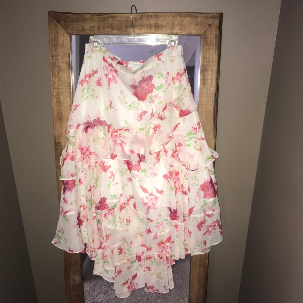 Piperlime high-low floral ruffle skirt